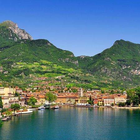 Riva Lago E Spiaggia Apartment 2 - Happy Rentals מראה חיצוני תמונה
